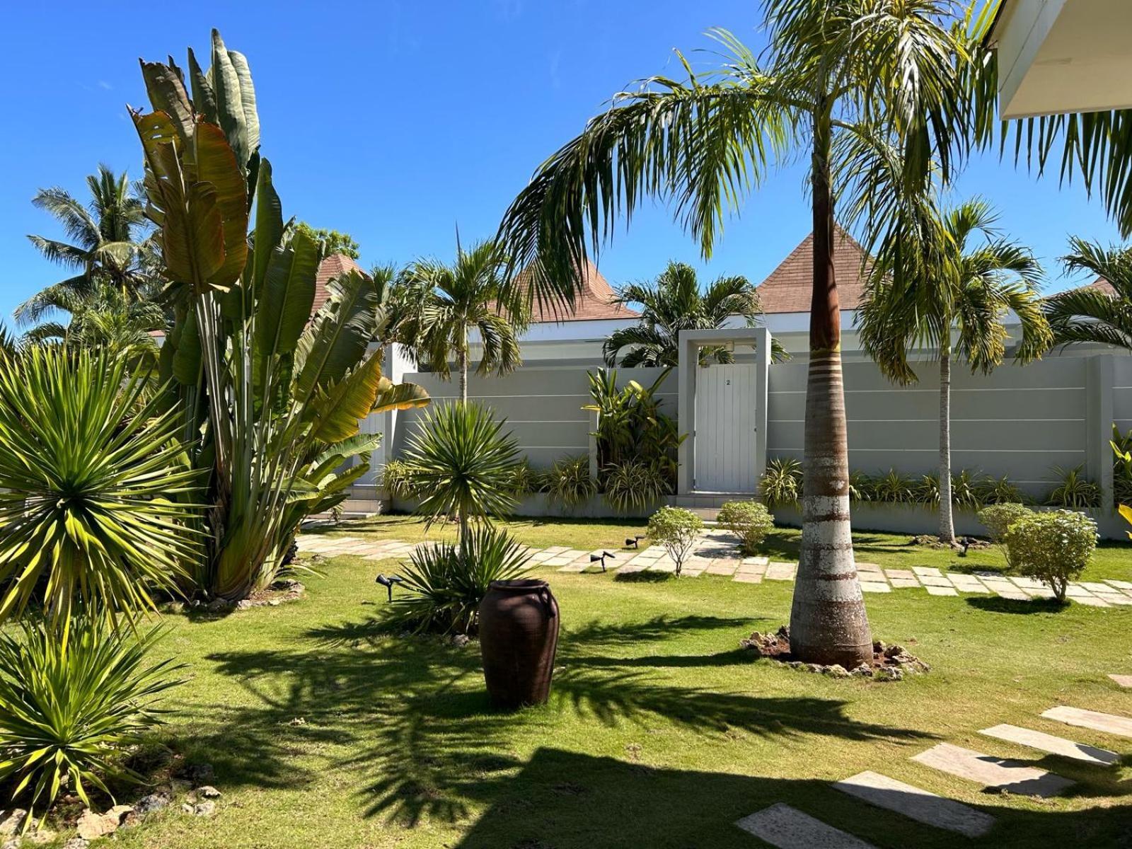 Pineale Villas, Resort And Spa Panglao Exterior foto